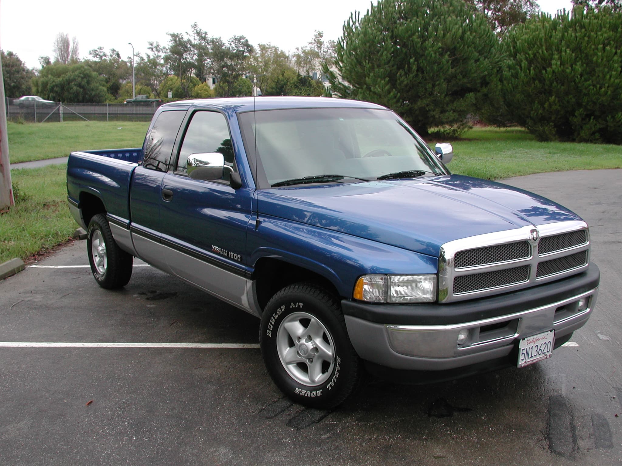 Antros kartos Dodge Ram – šiai kartai priklausė ir su Walkeriu siejamas 1995 m. Ram 1500