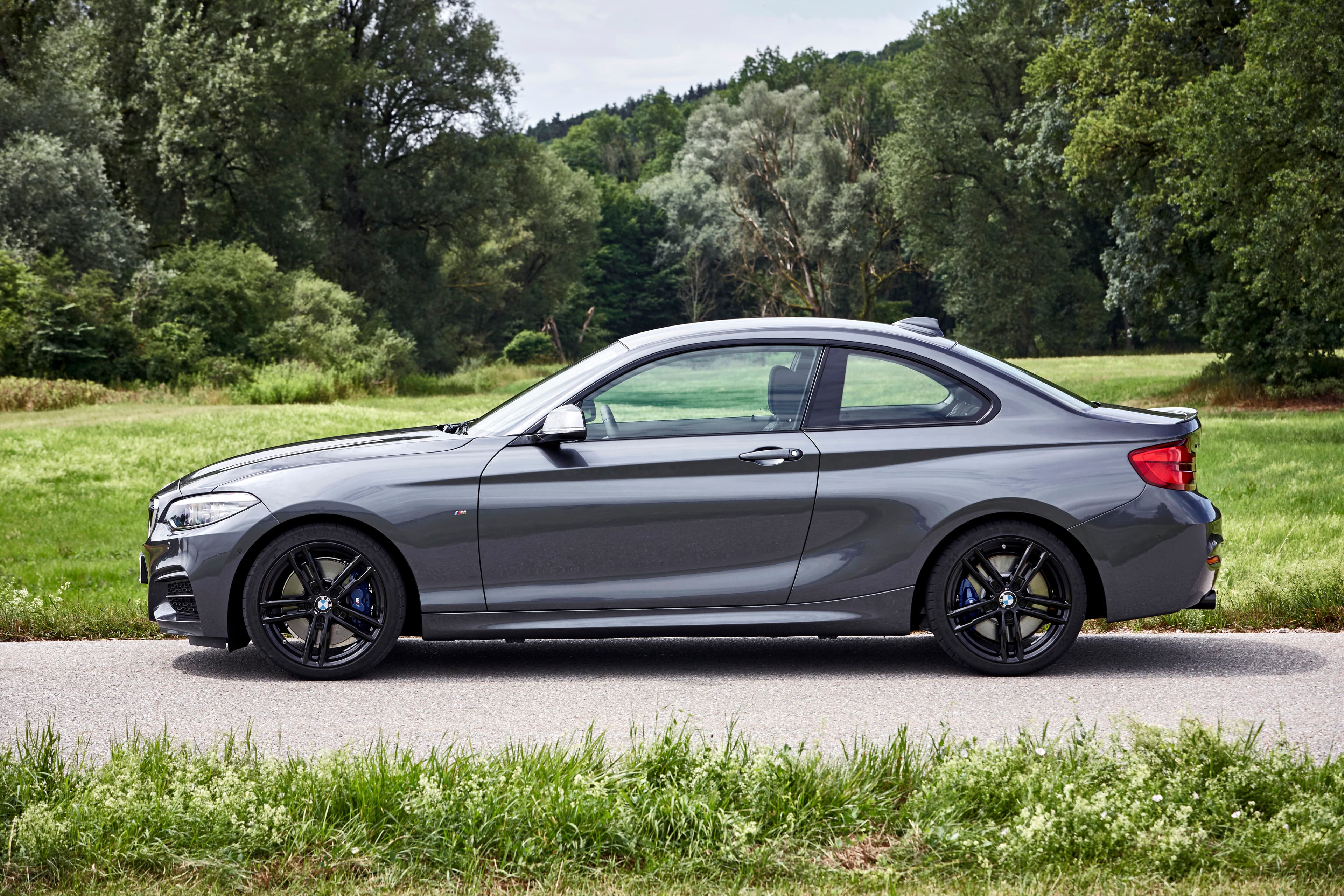 BMW 2 serija F22