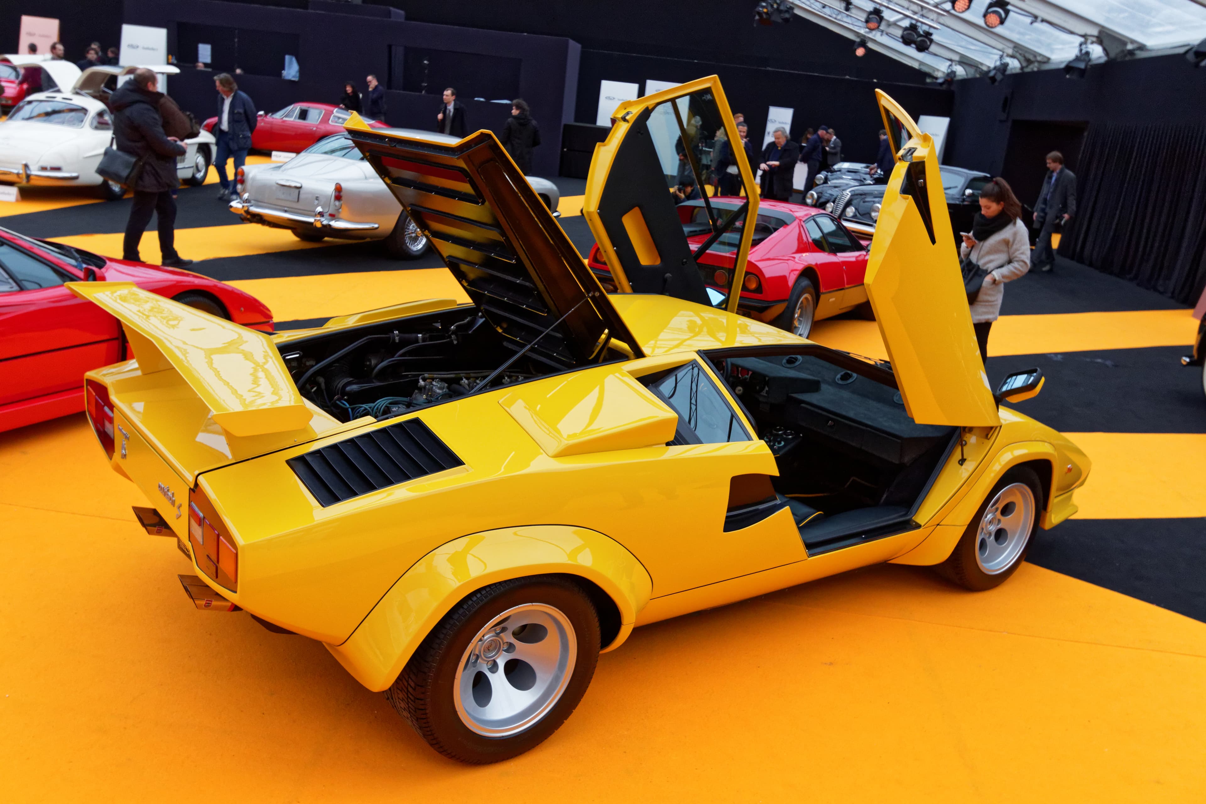 1981 m. Lamborghini Countach LP400 S Series III – galinis vaizdas