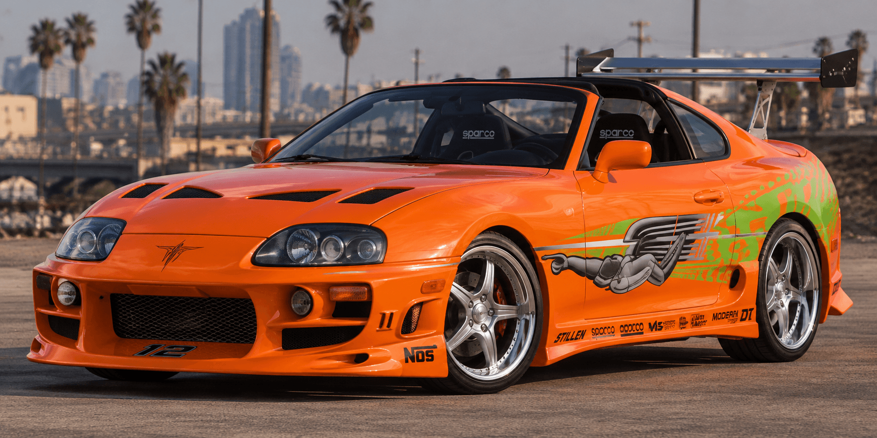 Oranžinė Toyota Supra iš „Greiti ir įsiutę“